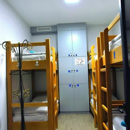 Mga Hostel & Tours Yerevan Exterior photo