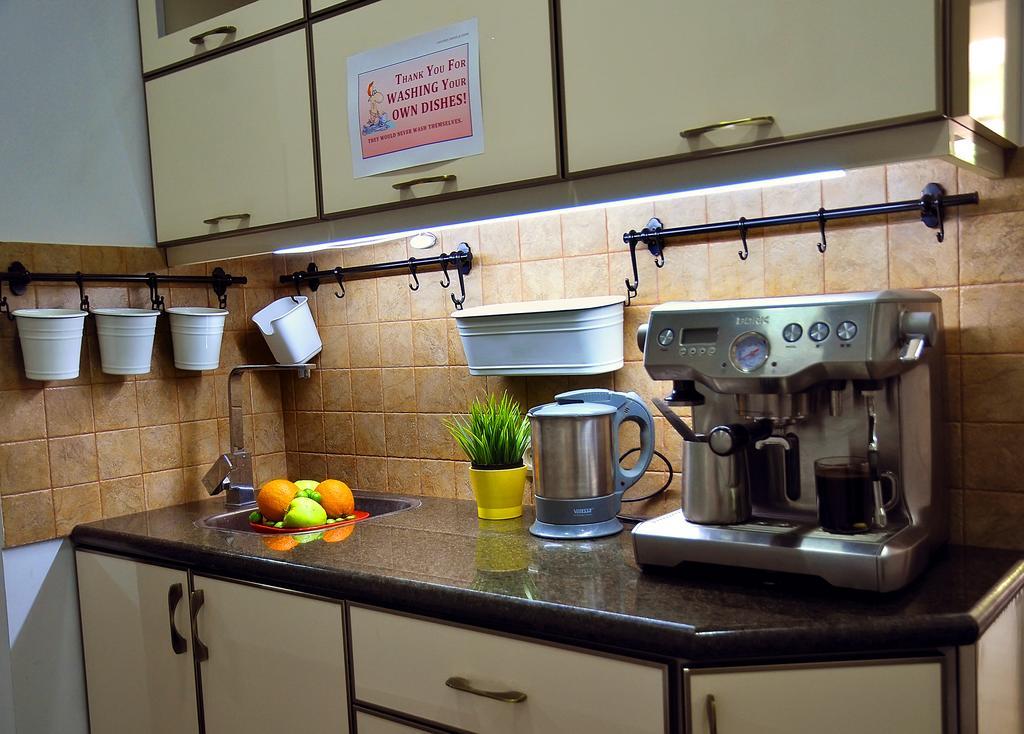 Hostel Mga & Tours