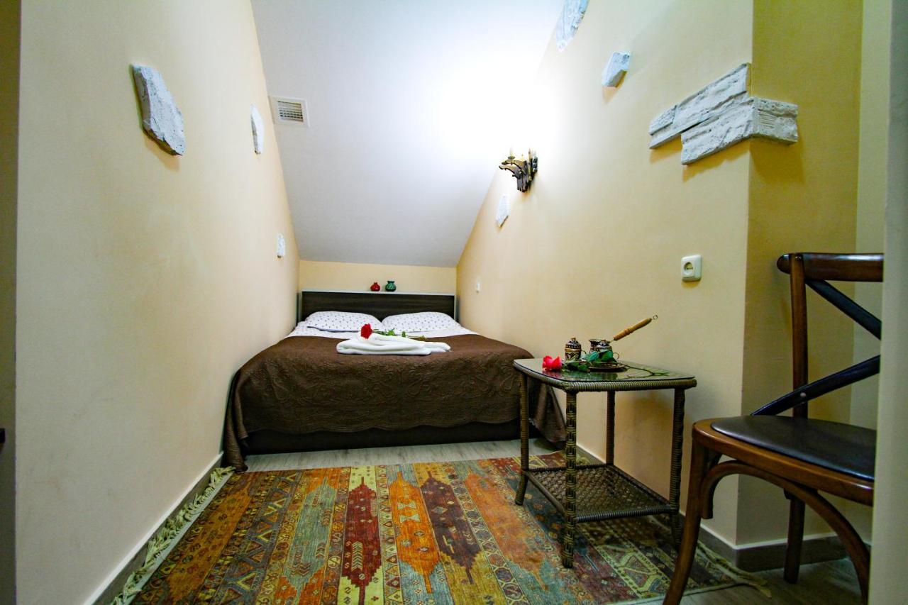 Mga & Tours Hostel *